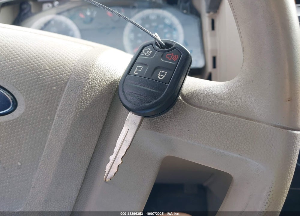 2008 FORD ESCAPE VIN: 1FMCU02Z28KC83753