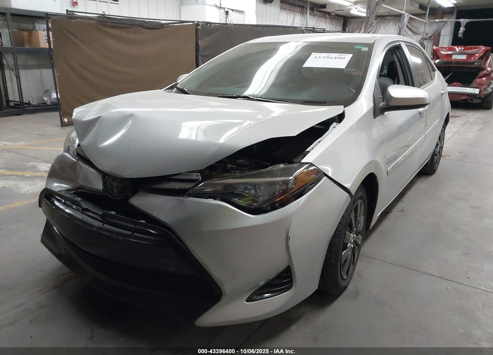 2018 TOYOTA COROLLA LE VIN: 2T1BURHE3JC005542