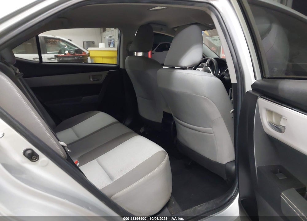 2018 TOYOTA COROLLA LE VIN: 2T1BURHE3JC005542