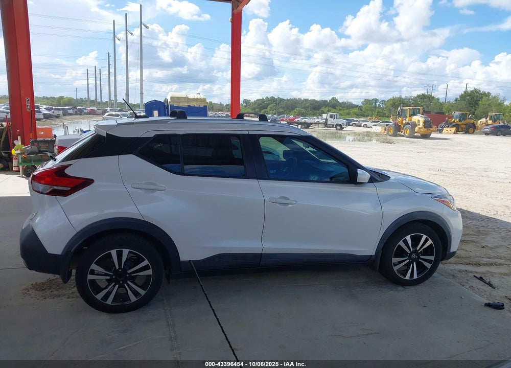 2018 NISSAN KICKS VIN: 3N1CP5CU3JL508782