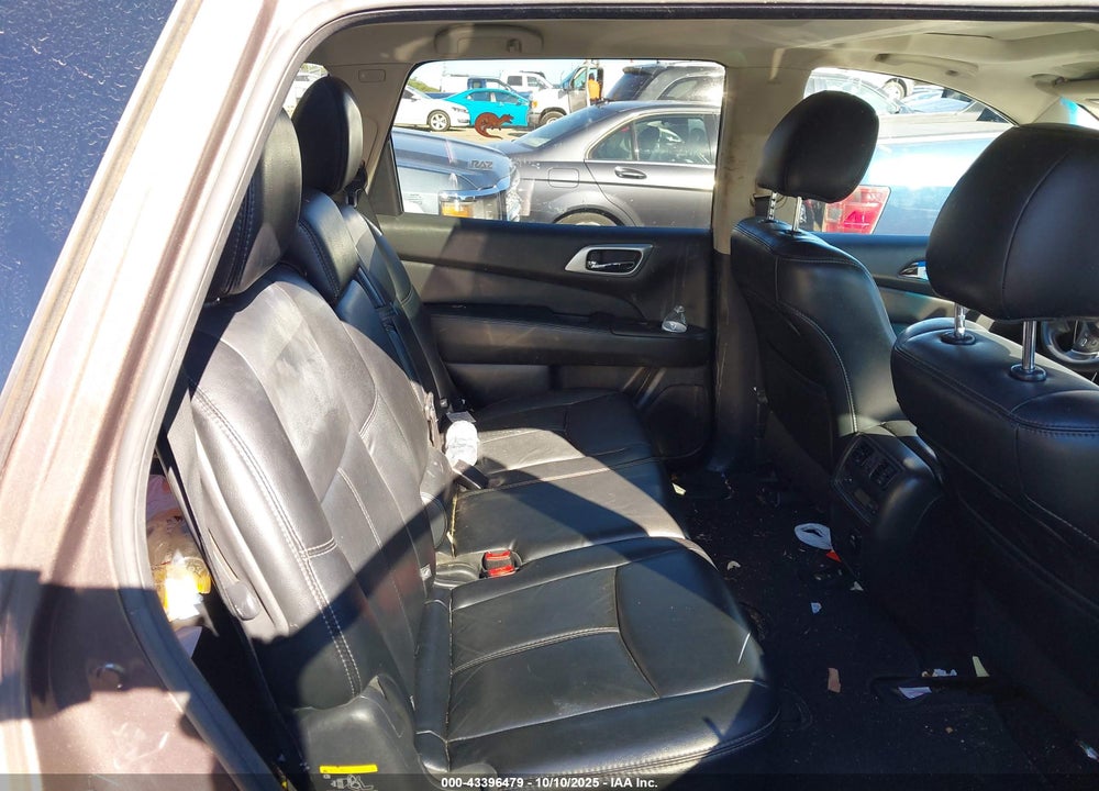 2015 NISSAN PATHFINDER SL VIN: 5N1AR2MMXFC722968