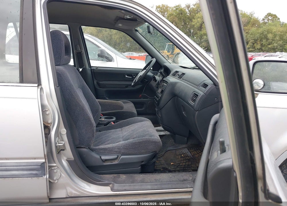 1999 HONDA CR-V EX VIN: JHLRD1867XC050268