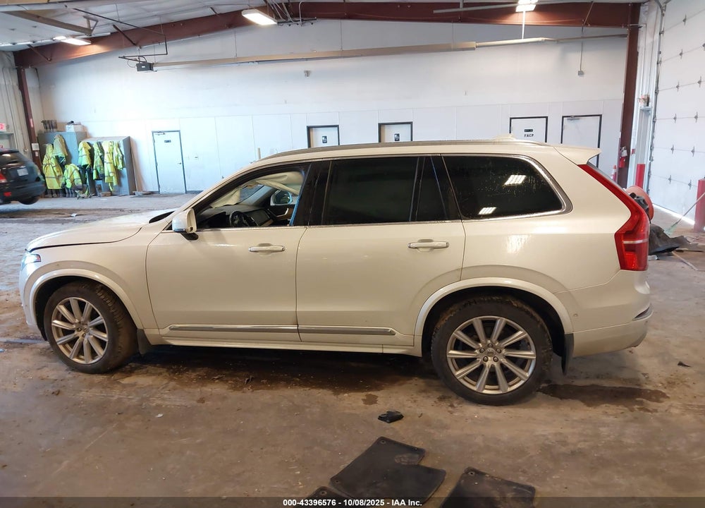 2017 VOLVO XC90 VIN: YV4A22PL4H1128108