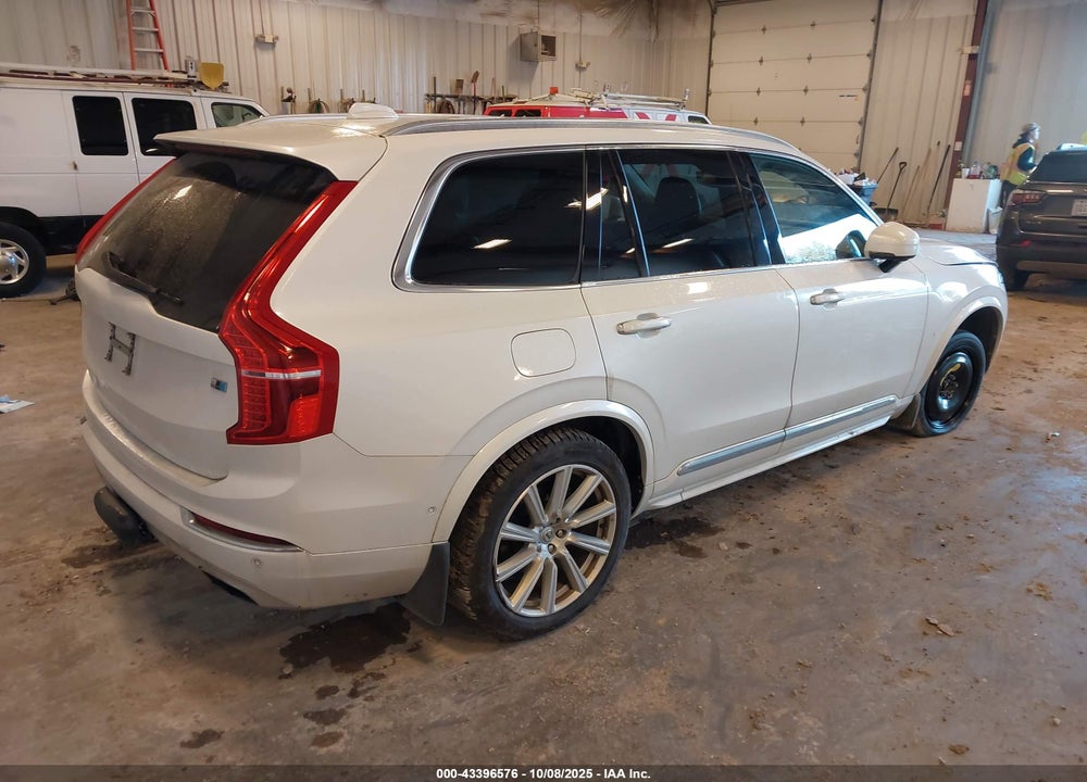 2017 VOLVO XC90 VIN: YV4A22PL4H1128108