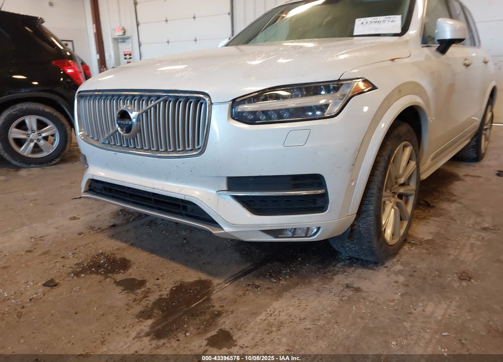 2017 VOLVO XC90 VIN: YV4A22PL4H1128108