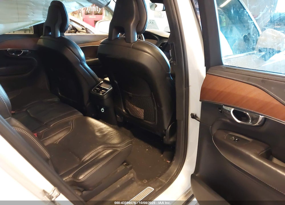 2017 VOLVO XC90 VIN: YV4A22PL4H1128108