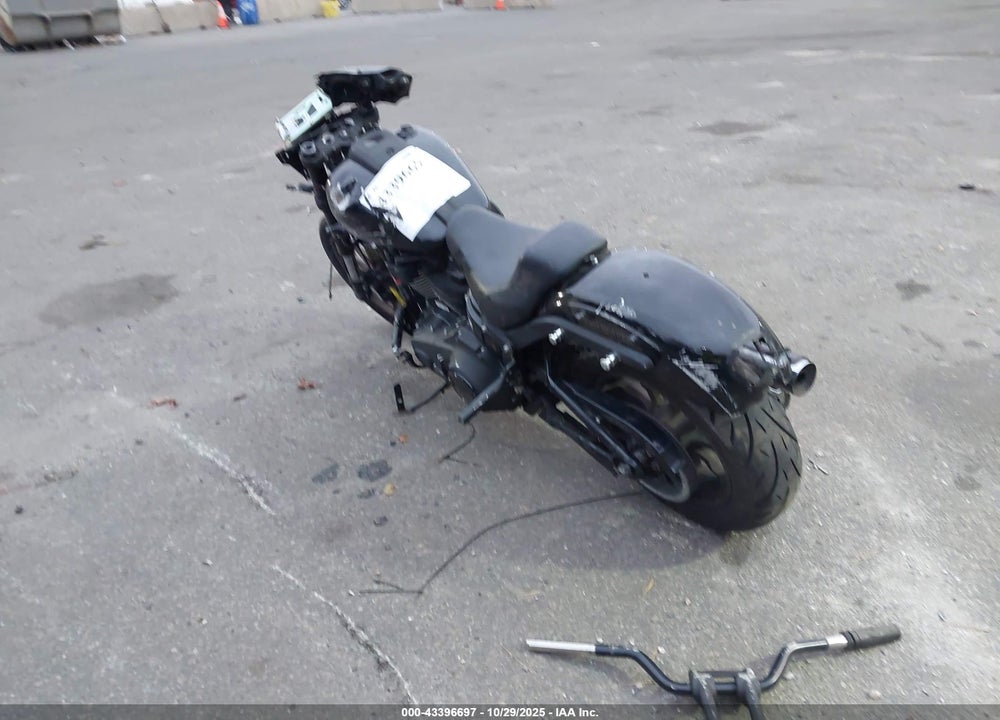 2022 HARLEY-DAVIDSON FXLRST VIN: 1HD1YXZ15NB041302