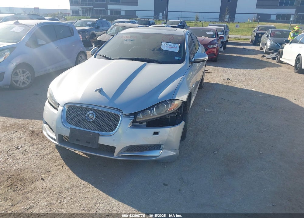 2013 JAGUAR XF VIN: SAJWA0E77D8S66444