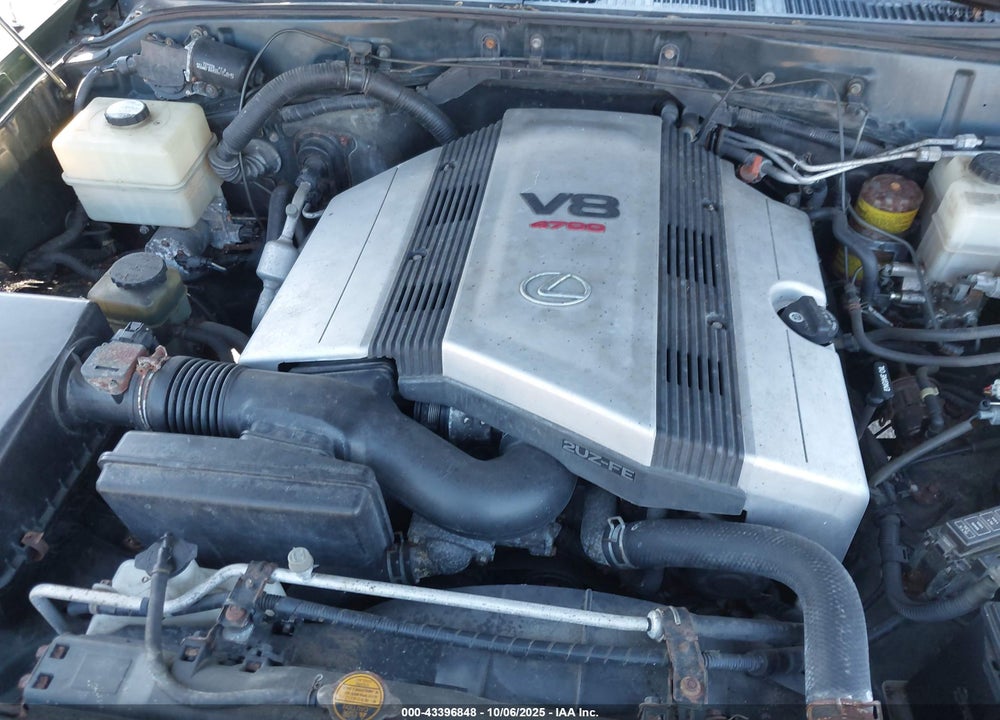 2000 LEXUS LX 470 VIN: JT6HT00W2Y0082122