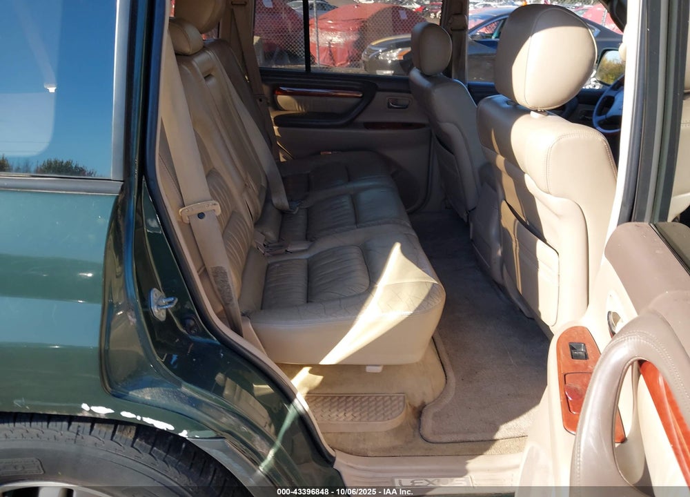 2000 LEXUS LX 470 VIN: JT6HT00W2Y0082122