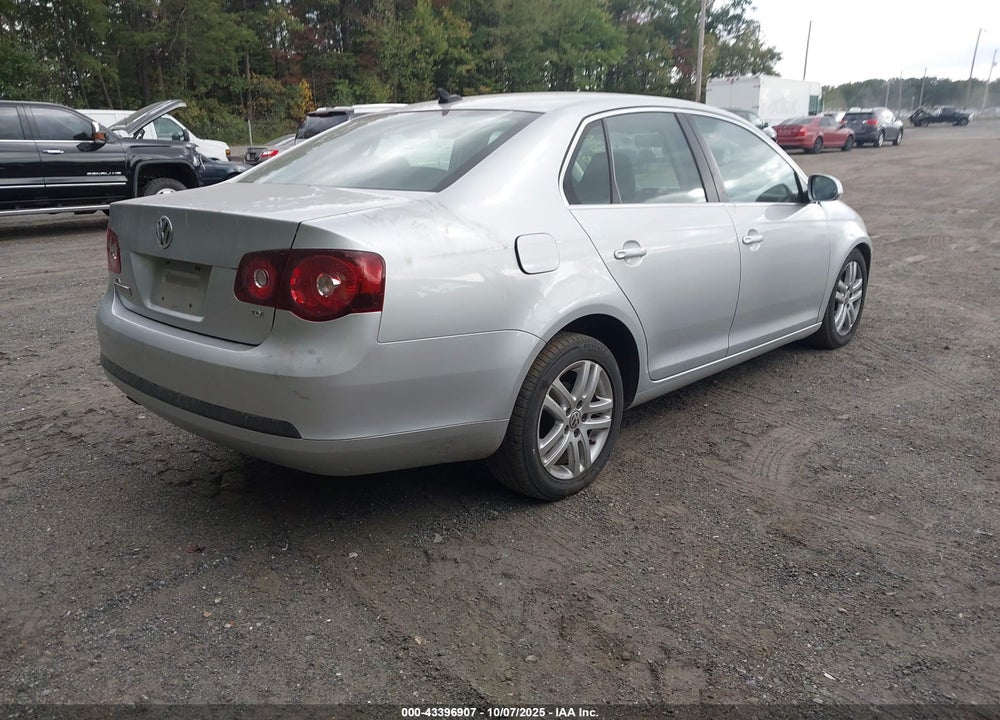 2010 VOLKSWAGEN JETTA VIN: 3VWRL7AJ5AM061760