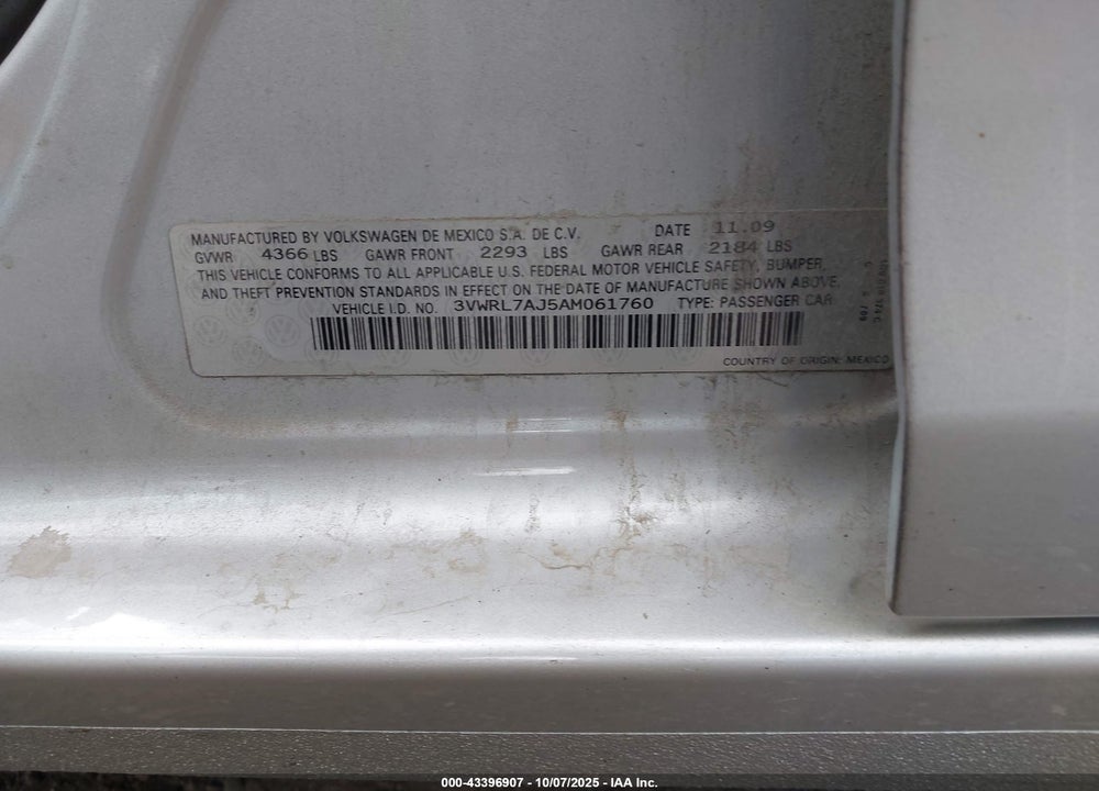 2010 VOLKSWAGEN JETTA VIN: 3VWRL7AJ5AM061760