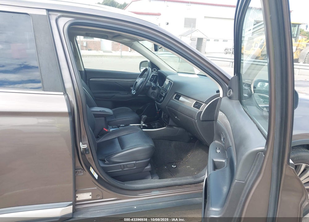 2019 MITSUBISHI OUTLANDER SEL VIN: JA4AZ3A31KZ033926