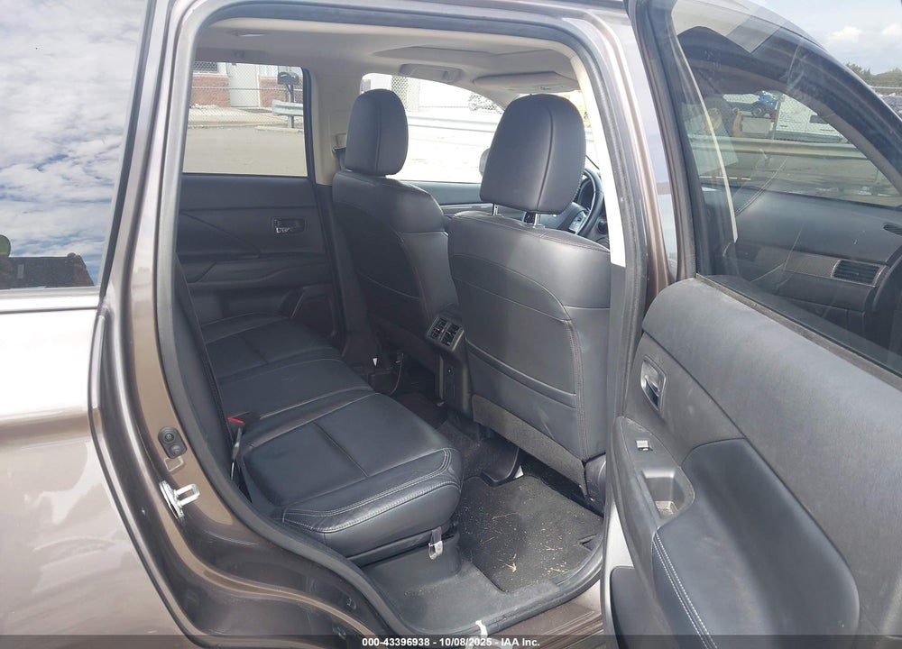 2019 MITSUBISHI OUTLANDER SEL VIN: JA4AZ3A31KZ033926
