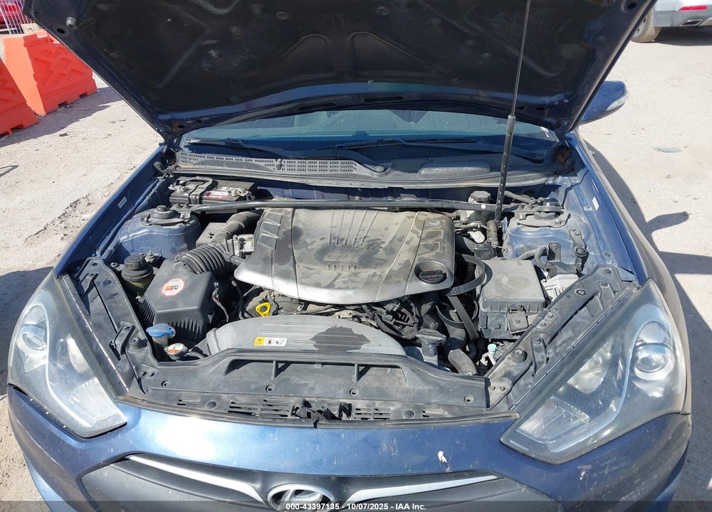 2014 HYUNDAI GENESIS VIN: KMHHU6KJ8EU120849