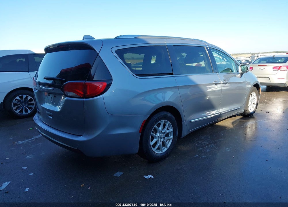2020 CHRYSLER PACIFICA TOURING L VIN: 2C4RC1BG5LR173361