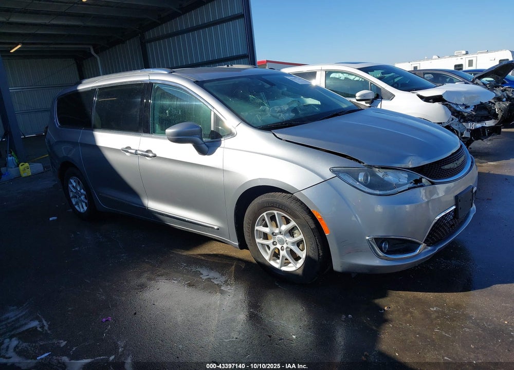 2020 CHRYSLER PACIFICA TOURING L VIN: 2C4RC1BG5LR173361
