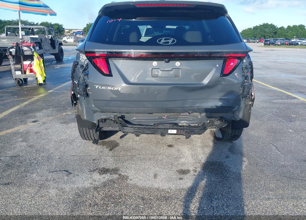 2025 HYUNDAI TUCSON SEL VIN: 5NMJB3DE5SH517125