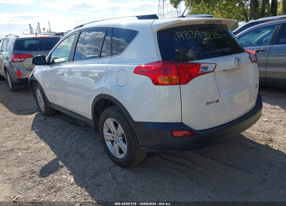 2014 TOYOTA RAV4 XLE VIN: JTMRFREV7ED081867