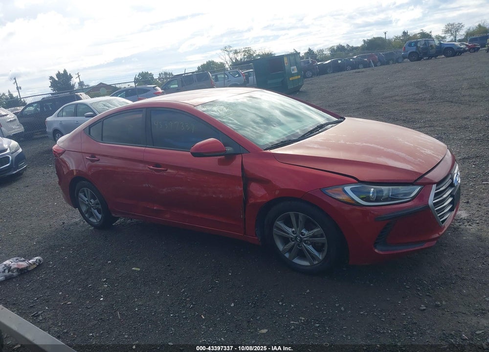 2017 HYUNDAI ELANTRA VIN: 5NPD84LF1HH179455
