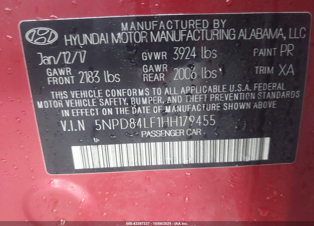 2017 HYUNDAI ELANTRA VIN: 5NPD84LF1HH179455