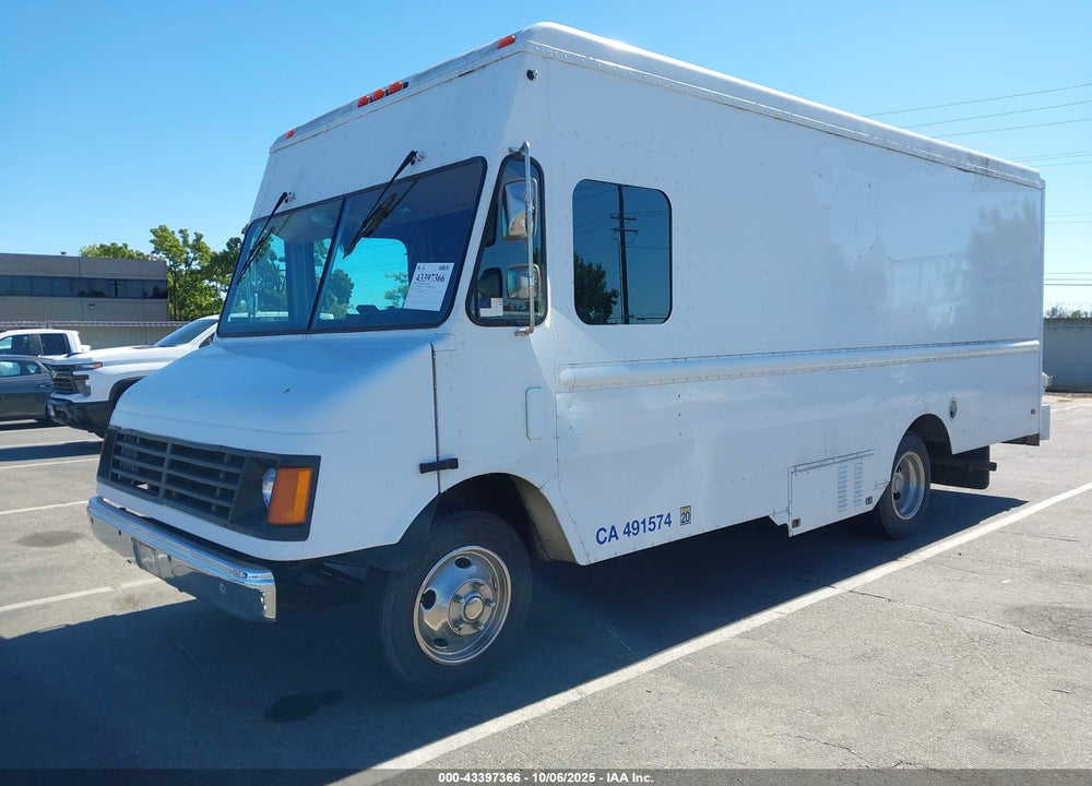1999 WORKHORSE CUSTOM CHASSIS FORWARD CONTROL CHASSIS P3500 VIN: 5B4KP32R1X3310058