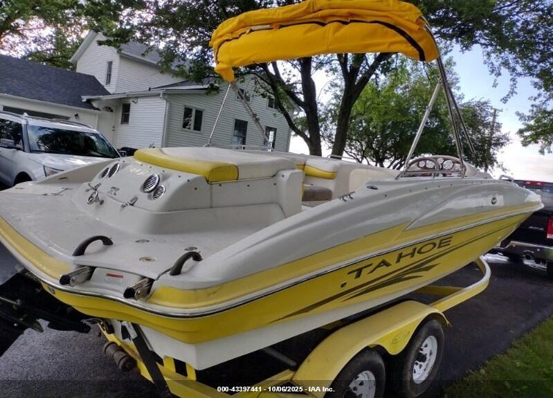 2006 TAHOE 195 VIN: BUJD07JB0606