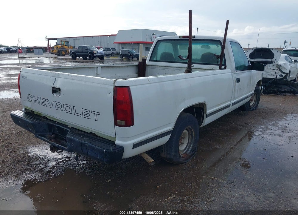 1998 CHEVROLET C1500 VIN: 1GCEC14W0WZ203153