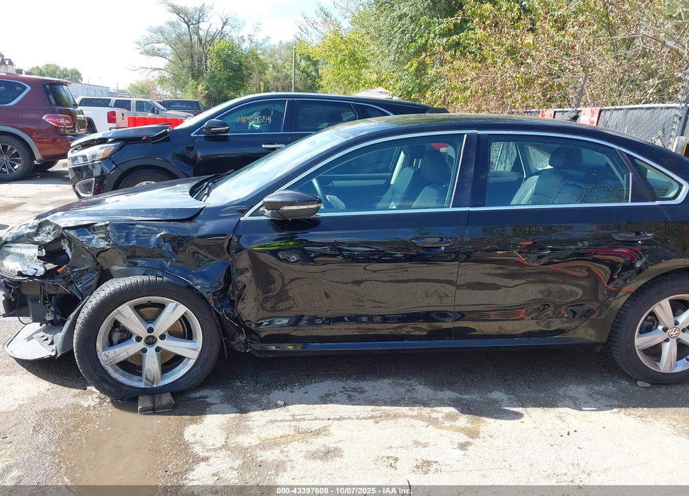 2012 VOLKSWAGEN PASSAT 2.5L SE VIN: 1VWBP7A37CC034524