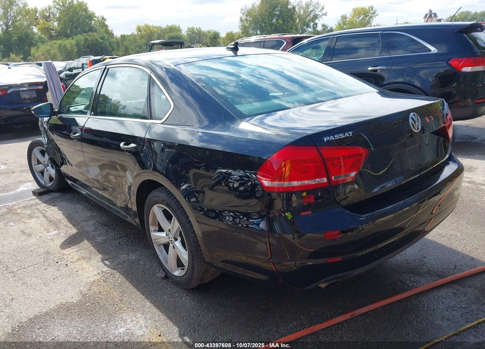 2012 VOLKSWAGEN PASSAT 2.5L SE VIN: 1VWBP7A37CC034524