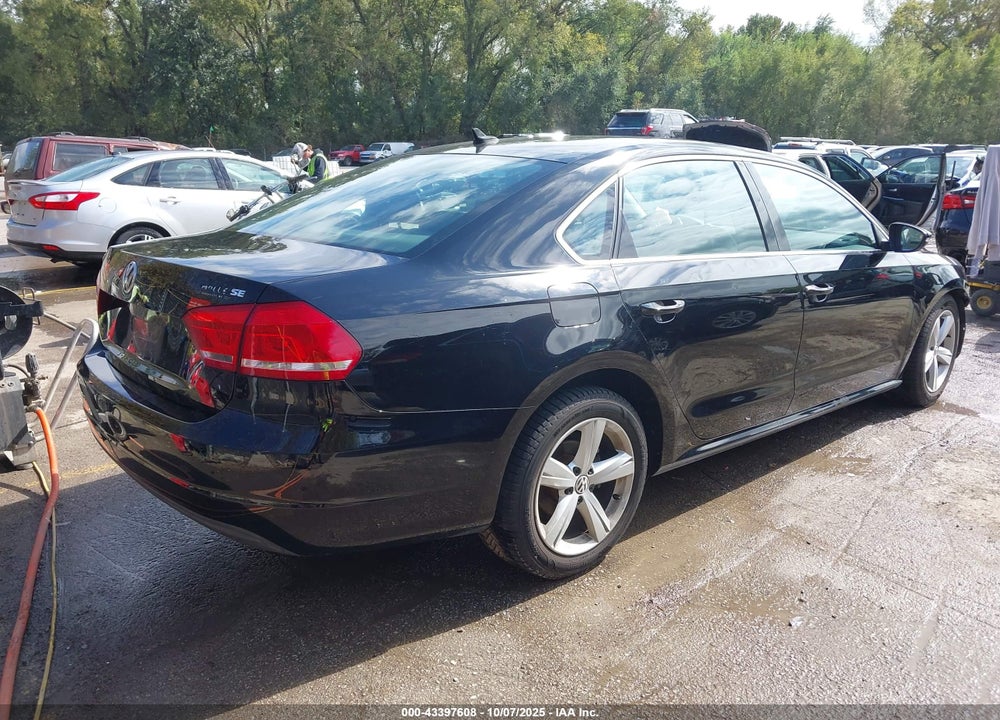 2012 VOLKSWAGEN PASSAT 2.5L SE VIN: 1VWBP7A37CC034524