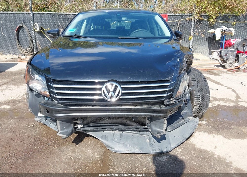 2012 VOLKSWAGEN PASSAT 2.5L SE VIN: 1VWBP7A37CC034524