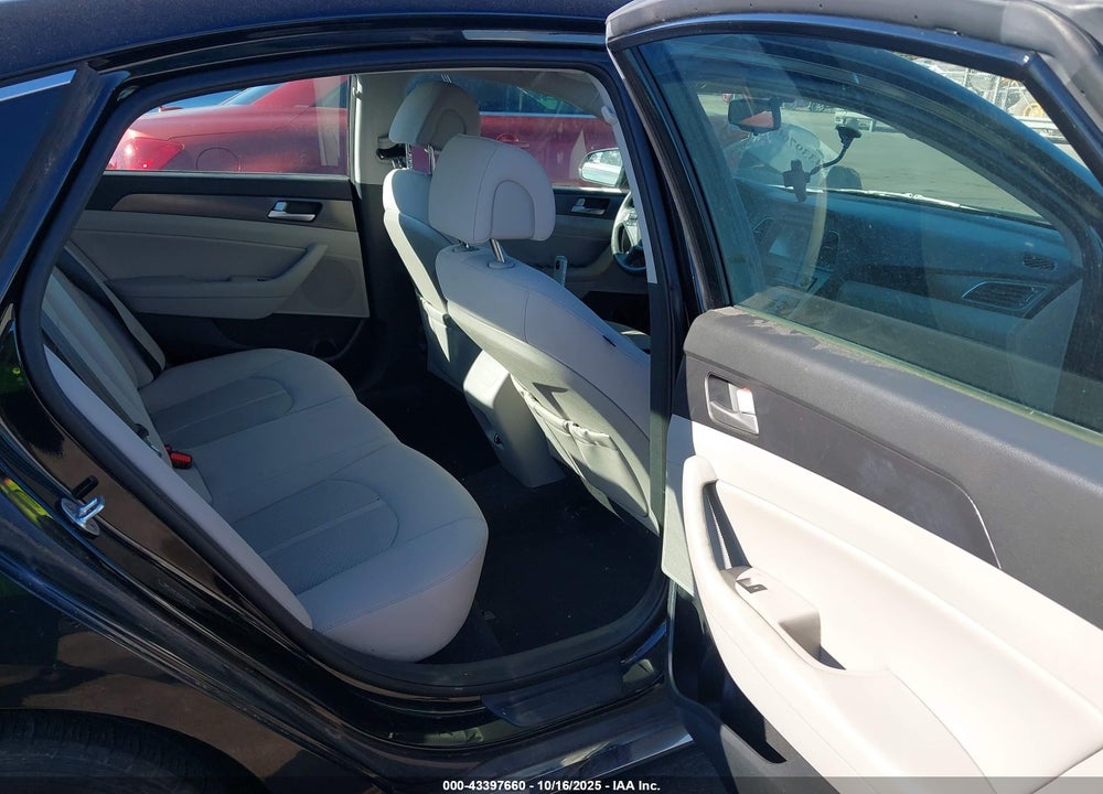2017 HYUNDAI SONATA VIN: 5NPE34AF3HH441143