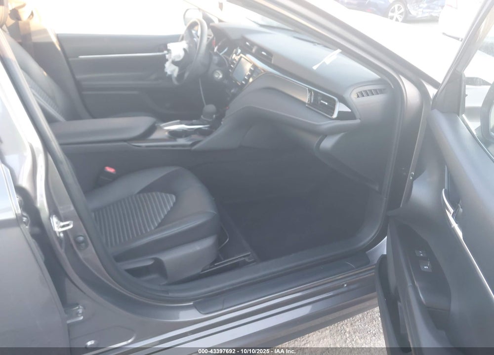 2020 TOYOTA CAMRY SE VIN: 4T1G11AK6LU898100