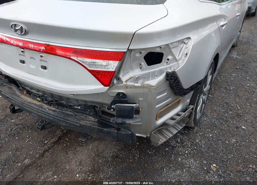 2017 HYUNDAI AZERA VIN: KMHFG4JG4HA578189