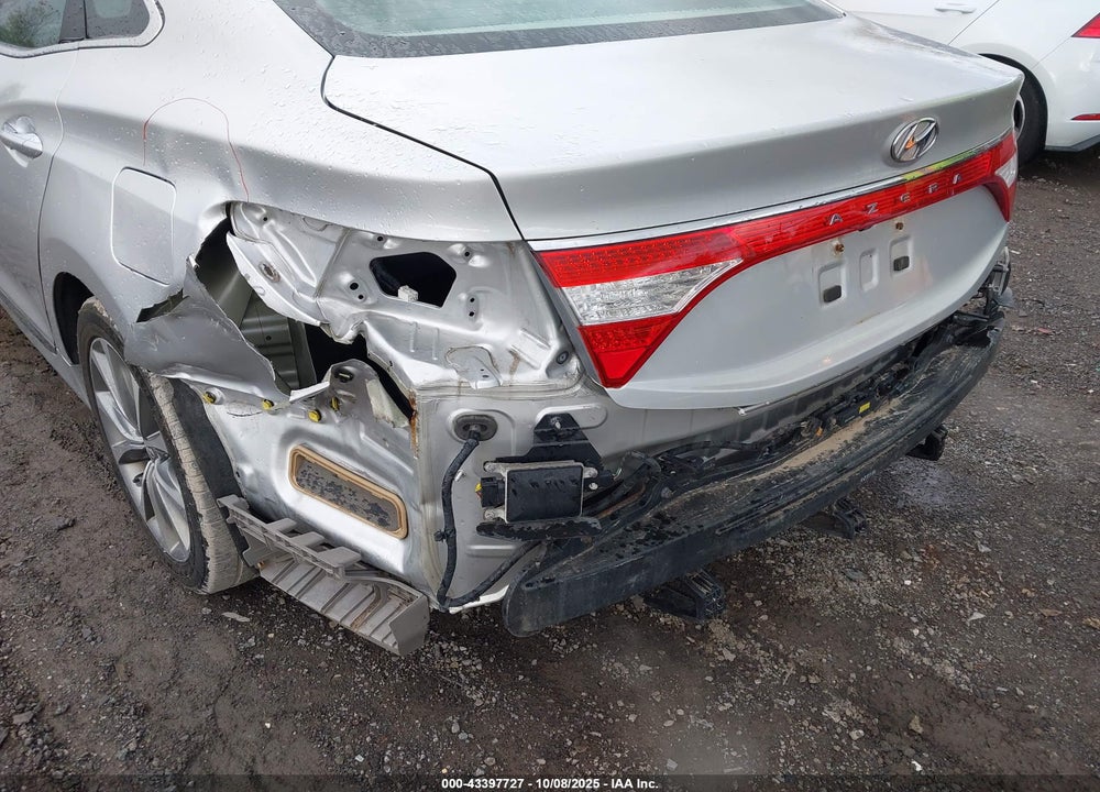 2017 HYUNDAI AZERA VIN: KMHFG4JG4HA578189