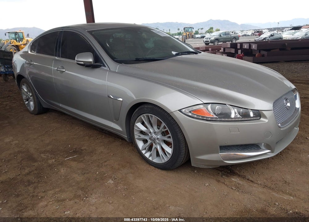 2013 JAGUAR XF V6 SC VIN: SAJWA0E74D8S71245