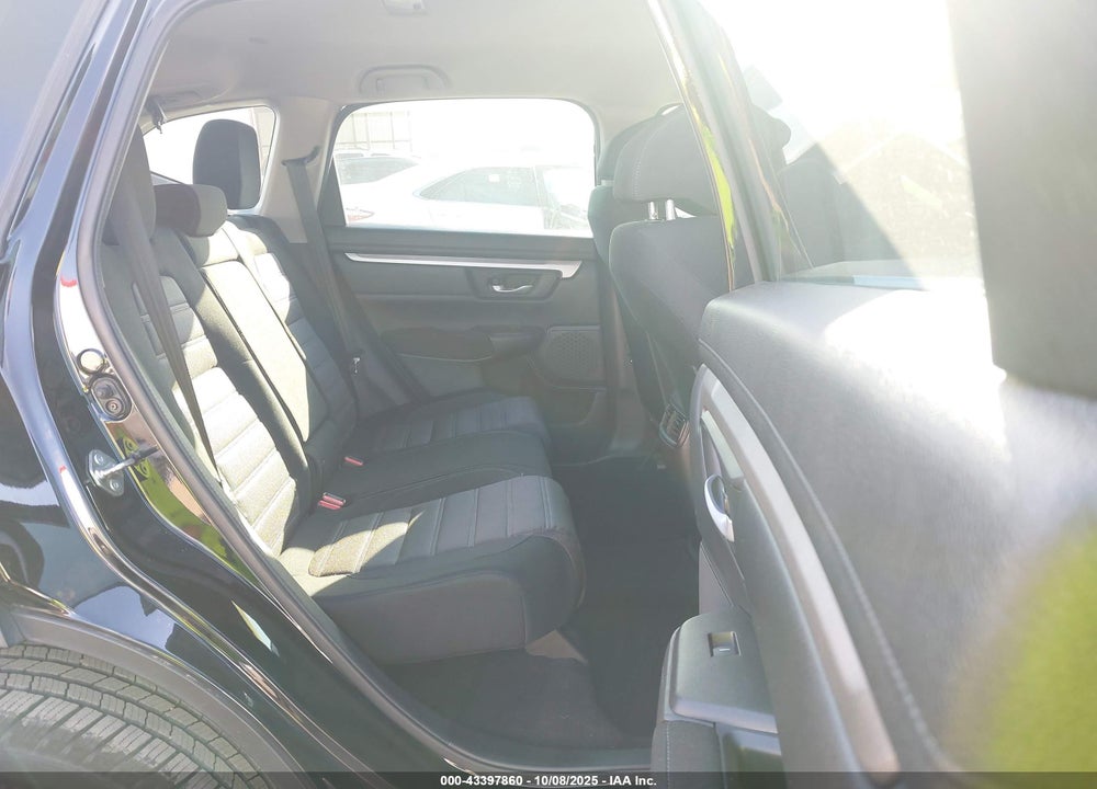 2018 HONDA CR-V LX VIN: 2HKRW5H37JH417895