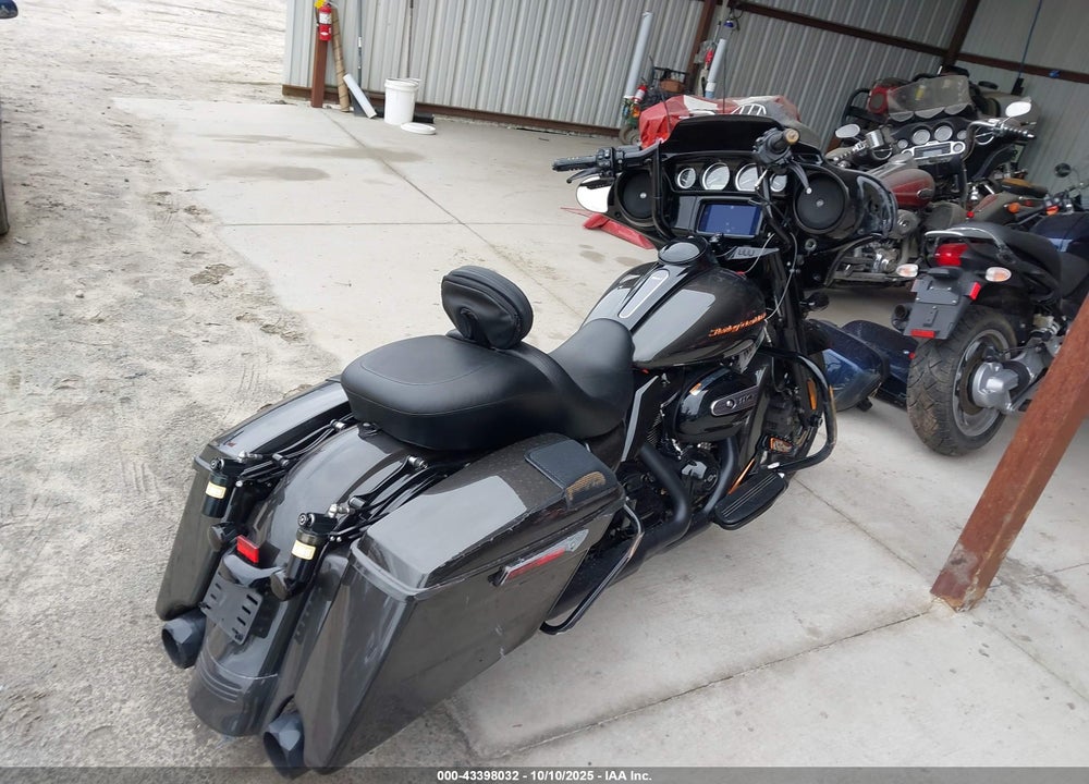 2019 HARLEY-DAVIDSON FLHXS VIN: 1HD1KRP17KB625521