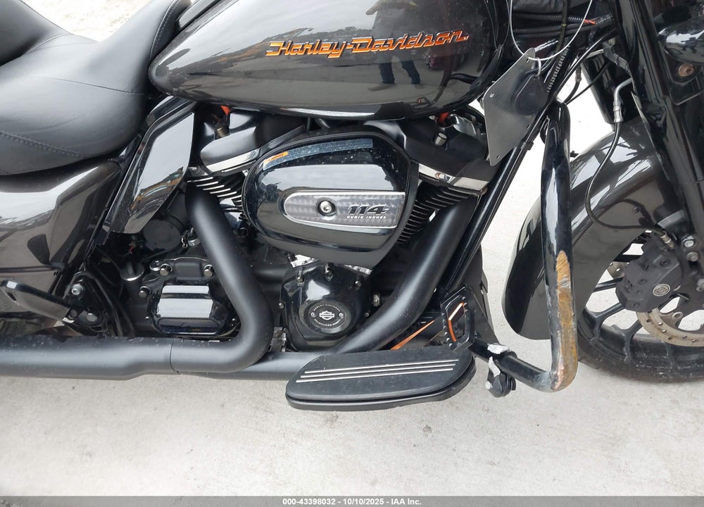 2019 HARLEY-DAVIDSON FLHXS VIN: 1HD1KRP17KB625521