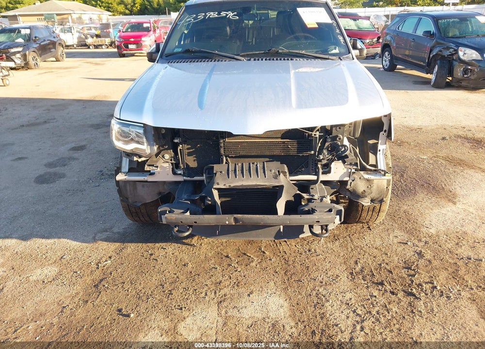 2016 LINCOLN NAVIGATOR RESERVE VIN: 5LMJJ2KT4GEL00571