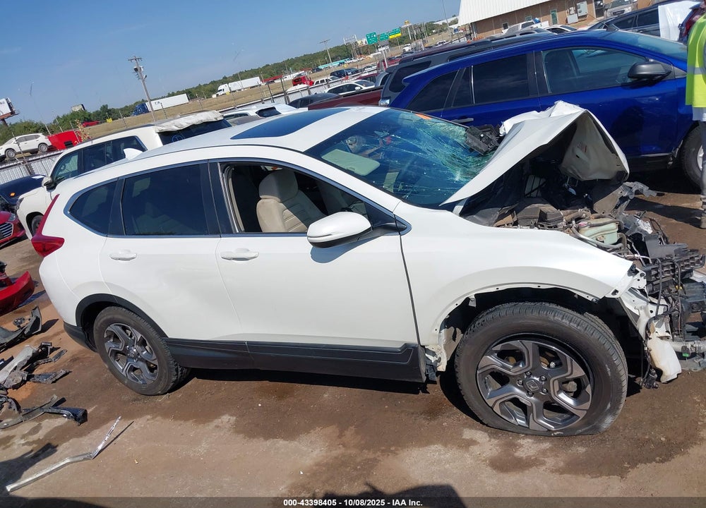 2018 HONDA CR-V VIN: 2HKRW2H57JH619670