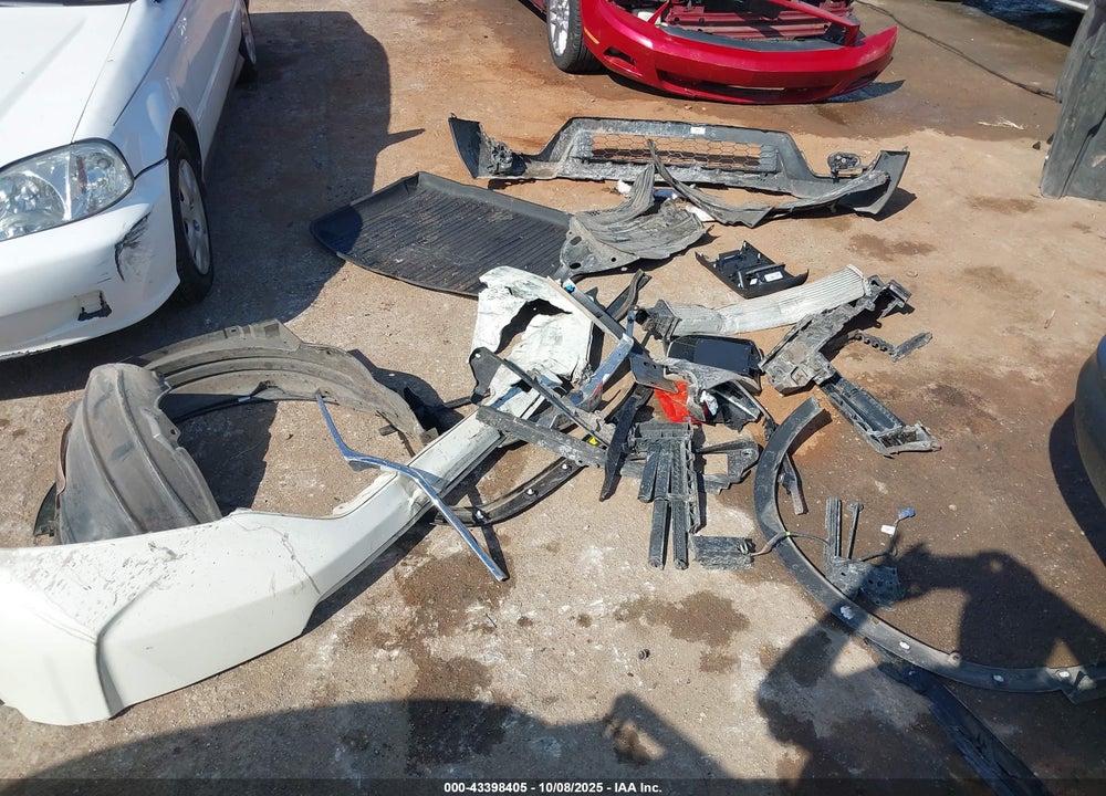 2018 HONDA CR-V VIN: 2HKRW2H57JH619670