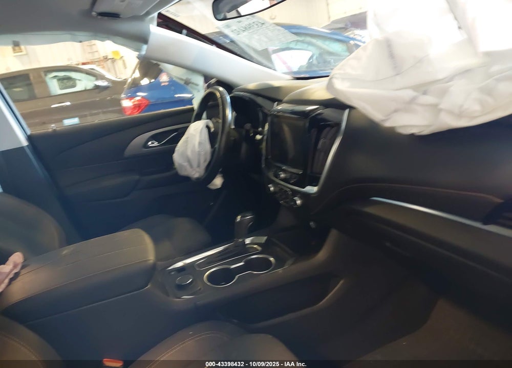 2019 CHEVROLET TRAVERSE 1LT VIN: 1GNERGKW8KJ300878
