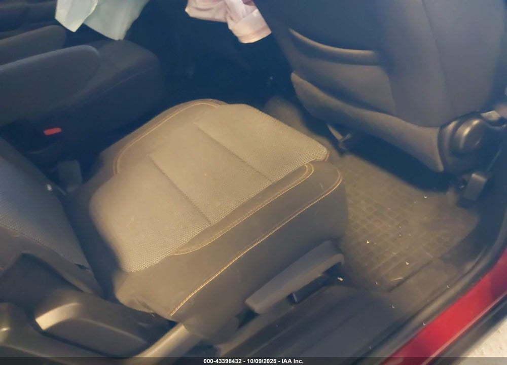 2019 CHEVROLET TRAVERSE 1LT VIN: 1GNERGKW8KJ300878