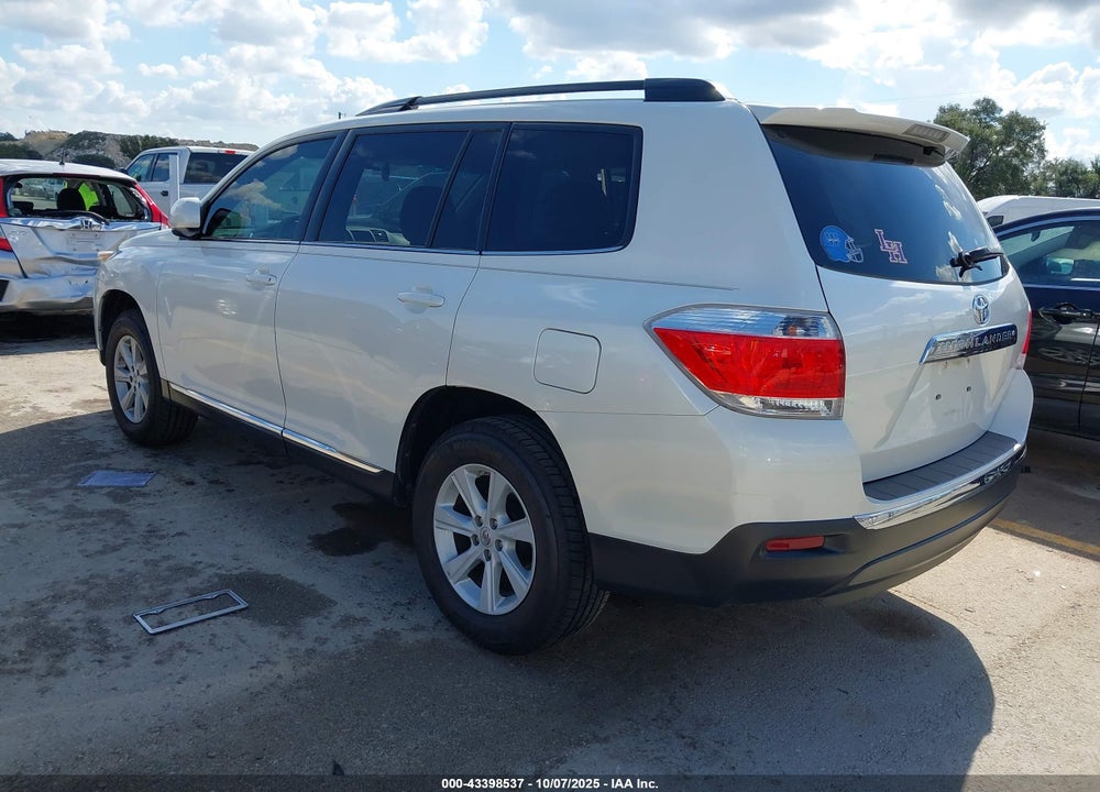 2013 TOYOTA HIGHLANDER BASE PLUS VIN: 5TDZA3EH0DS043065