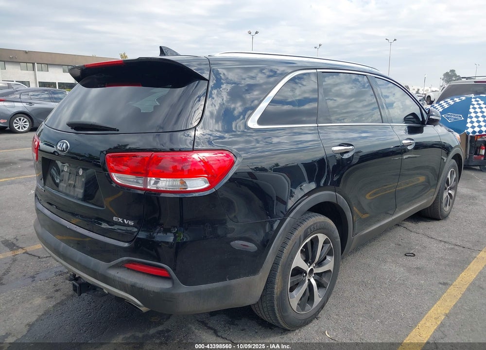 2016 KIA SORENTO 3.3L EX VIN: 5XYPH4A5XGG182870