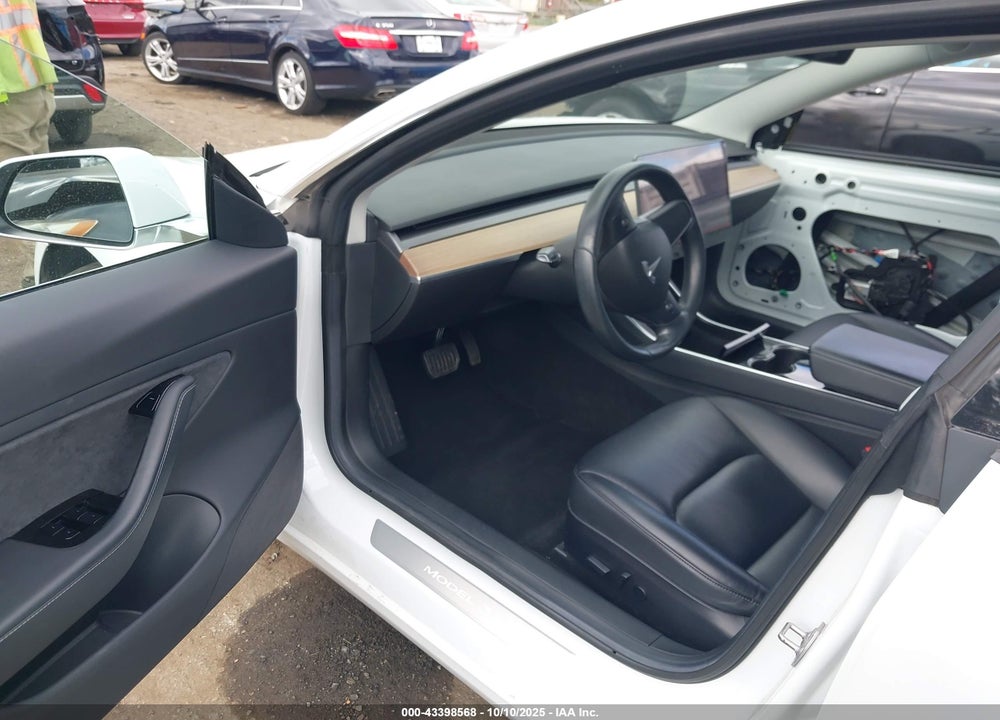 2018 TESLA MODEL 3 LONG RANGE/MID RANGE VIN: 5YJ3E1EA3JF023264