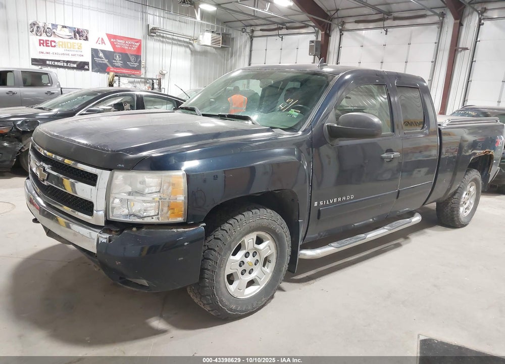 2007 CHEVROLET SILVERADO 1500 LT1 VIN: 1GCEK19047Z538229
