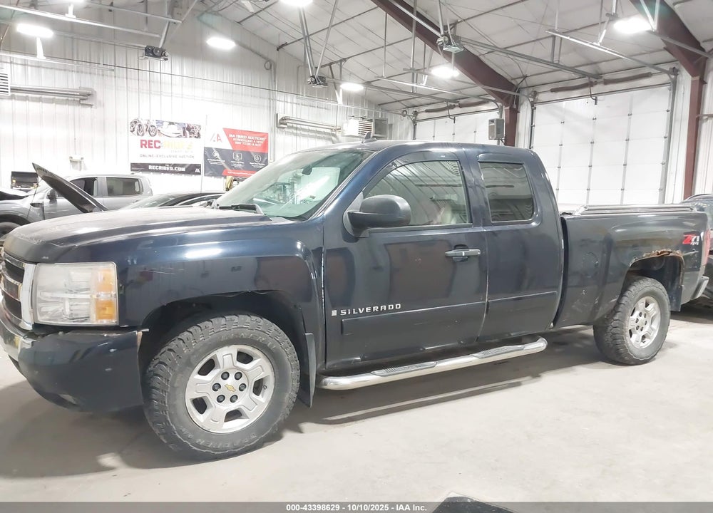 2007 CHEVROLET SILVERADO 1500 LT1 VIN: 1GCEK19047Z538229